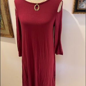 NWT Alison Andrews Red Cold Shoulder Rayon Dress S